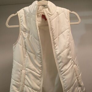 White puff lined vest